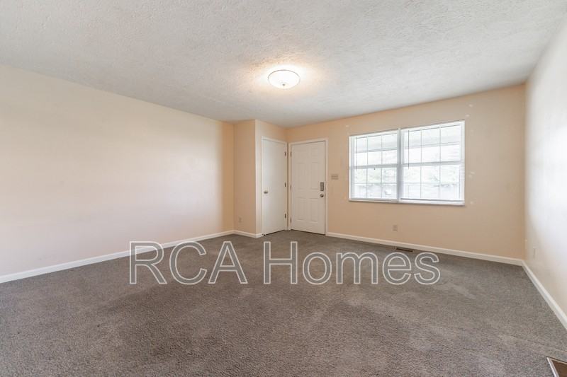 3859 S State Ave - Photo 6 of 11