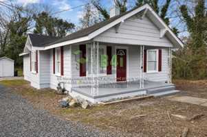 featured image of 302 Kingston Ave Ne