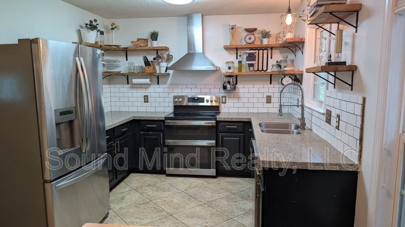 100 Hidden Cellars Dr - Photo 2 of 18