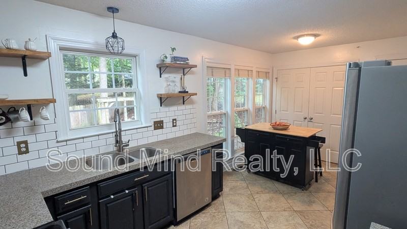 100 Hidden Cellars Dr - Photo 3 of 18