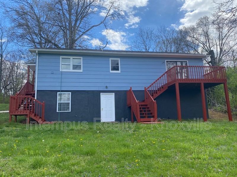 4611 Buffat Mill Rd - Photo 3 of 16