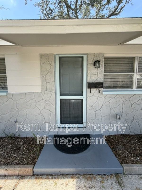428 90th Ave N - Photo 2 of 25