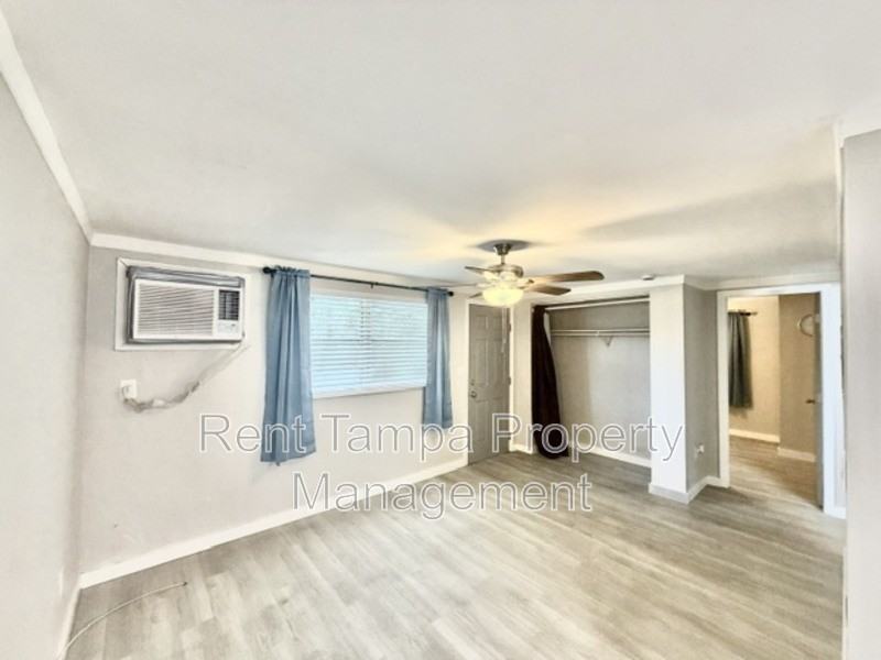 428 90th Ave N - Photo 5 of 25