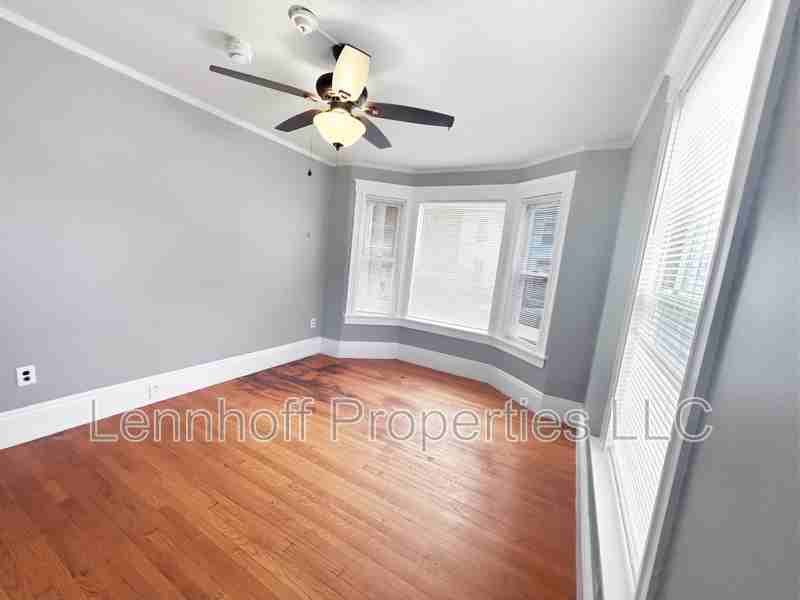 25 Portland St - Photo 3 of 6