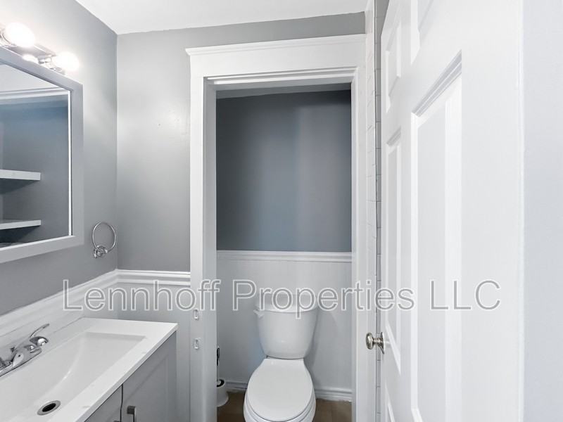 25 Portland St - Photo 4 of 6