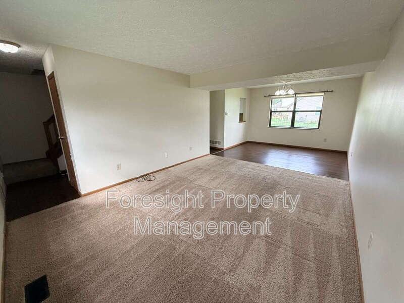 3850 Heatherglen Dr - Photo 4 of 20
