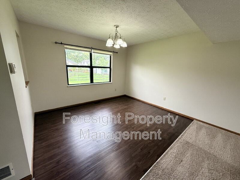 3850 Heatherglen Dr - Photo 6 of 20
