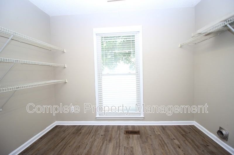120 Southern Hills Cir - Photo 4 of 15
