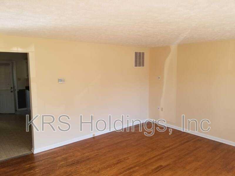 2355 Breckenridge Ct - Photo 3 of 11