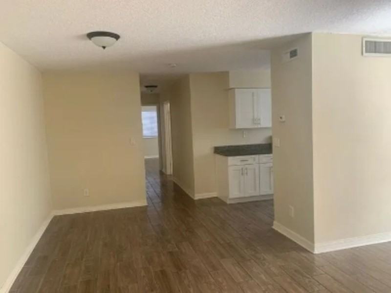100 E Rhodes Dr #35 - Photo 3 of 8
