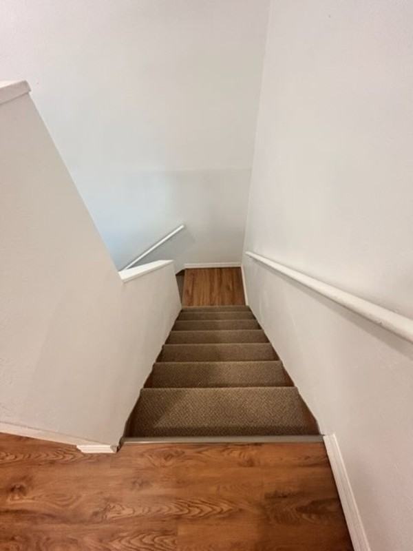 1006 E Rhodes Dr #6 - Photo 4 of 12