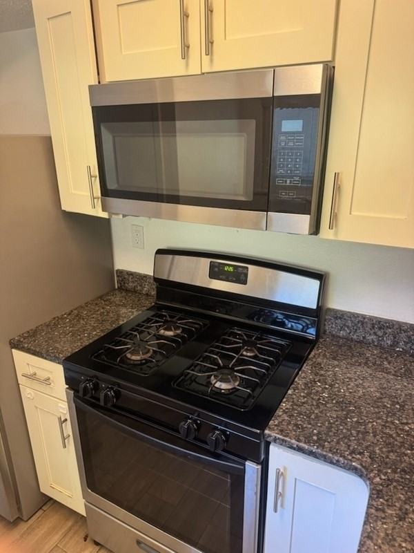 1006 E Rhodes Dr #6 - Photo 6 of 12