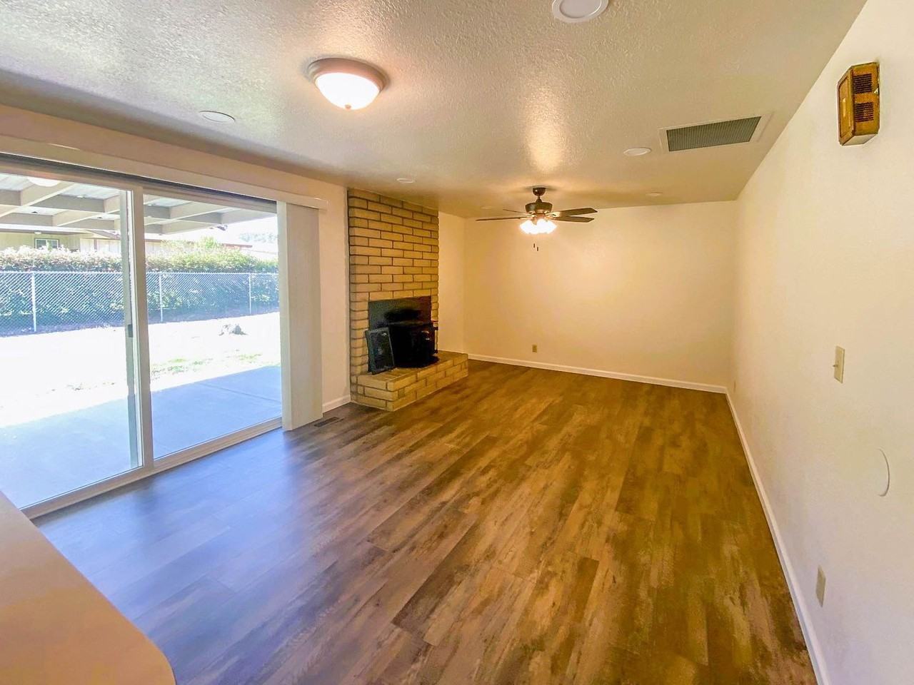 3045 W Shasta Ave - Photo 2 of 13