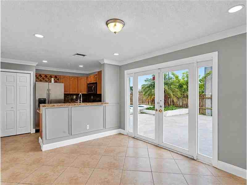 22258 Sw 98th Pl - Photo 5 of 13