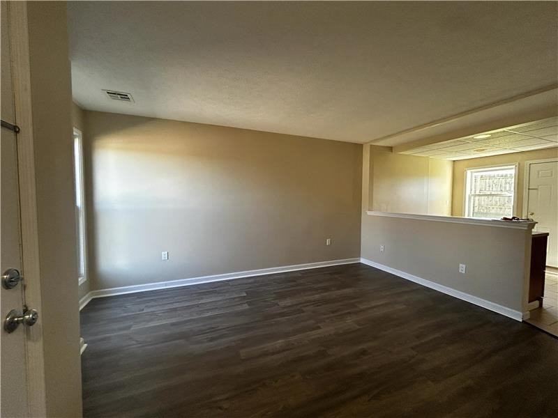 201 Burton Dr #45 - Photo 3 of 9