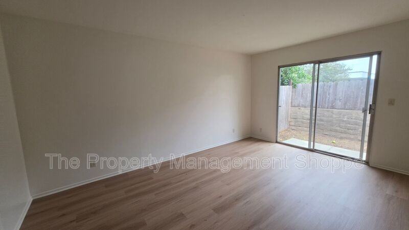 1205 Snipe Ave - Photo 3 of 12