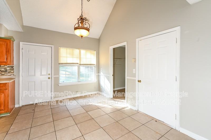 10867 Knotty Pine Pl - Photo 4 of 18