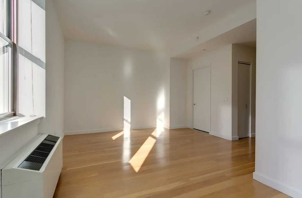 43 Exchange Pl #R - Photo 6 of 13