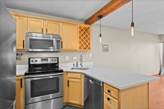 909 N Logan St - Photo 1 of 1