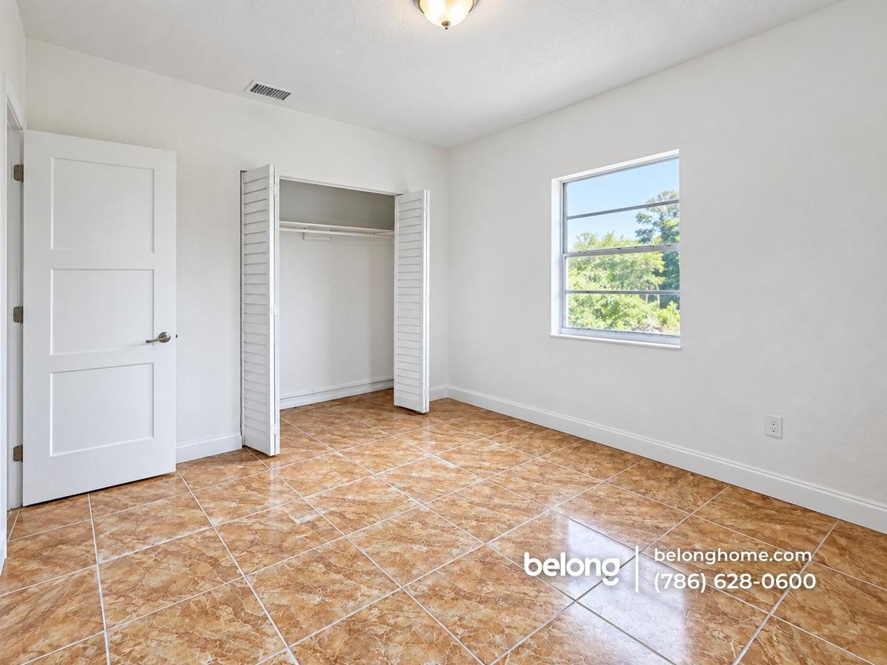 2830 Nw 151st Ter - Photo 4 of 9