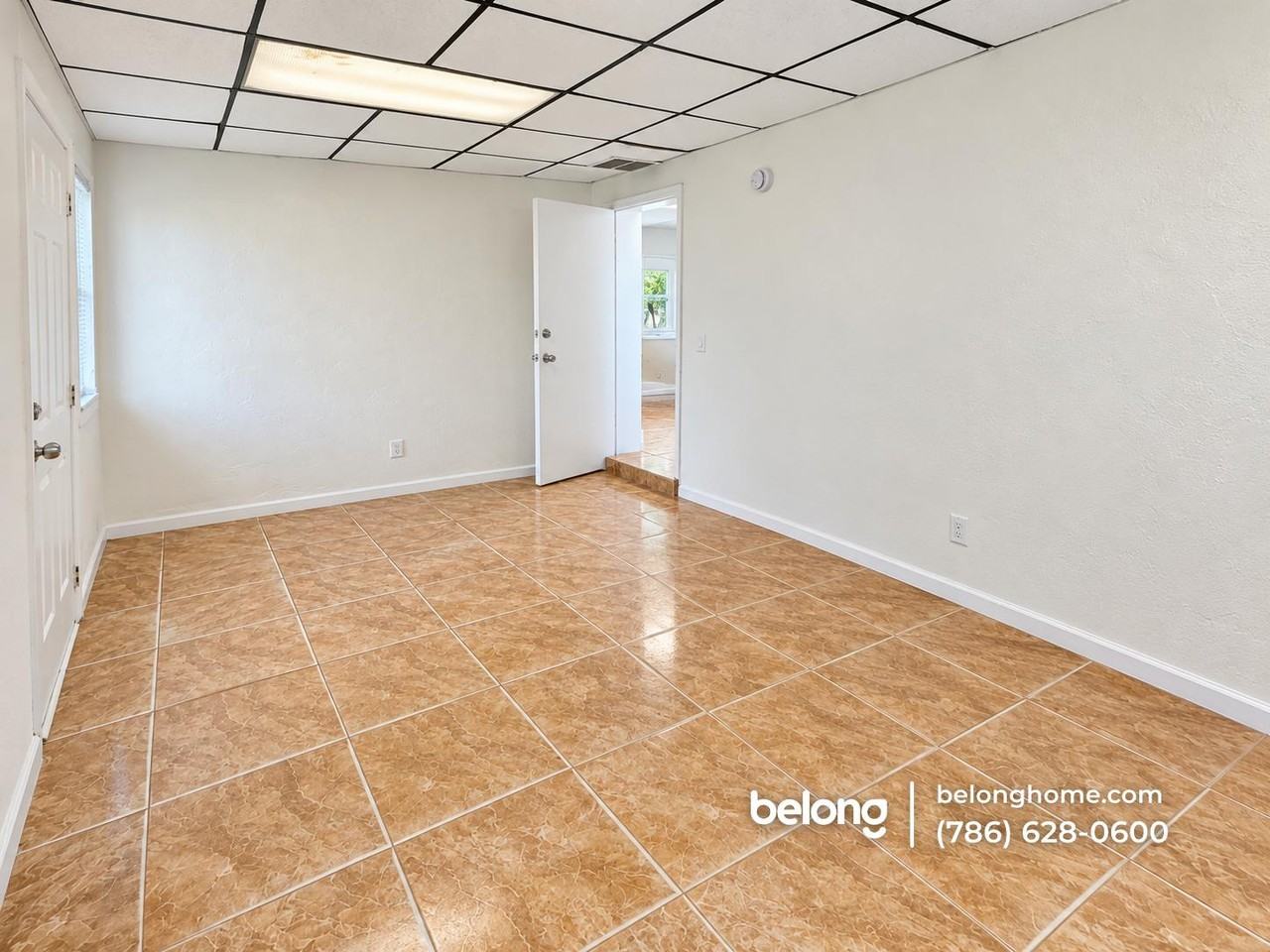 2830 Nw 151st Ter - Photo 5 of 9
