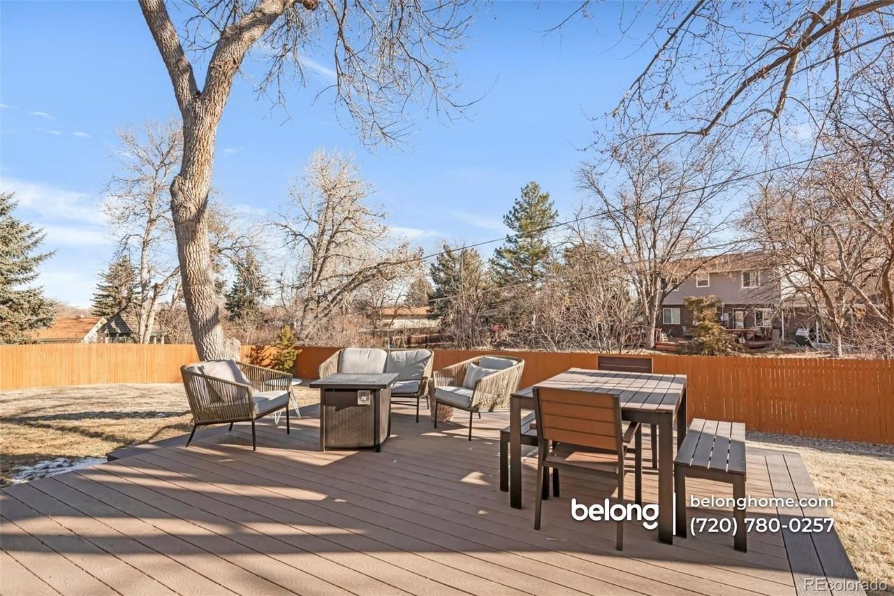 2523 W 105th Ct - Photo 4 of 41