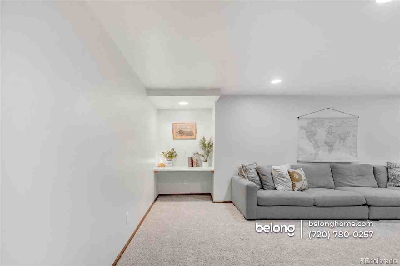 2523 W 105th Ct - Photo 6 of 41