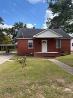 featured image of 1013 Russell St