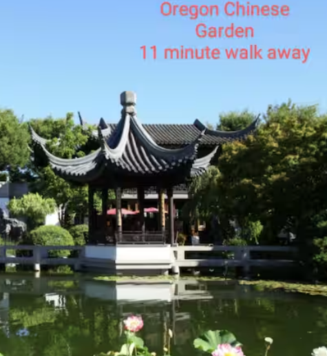 1040 Nw Naito Pkwy - Photo 6 of 18