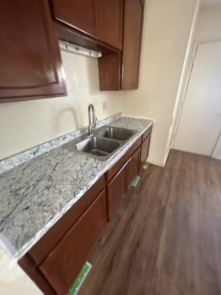 6440 Hermosa Ave Apt B #6440B - Photo 6 of 7