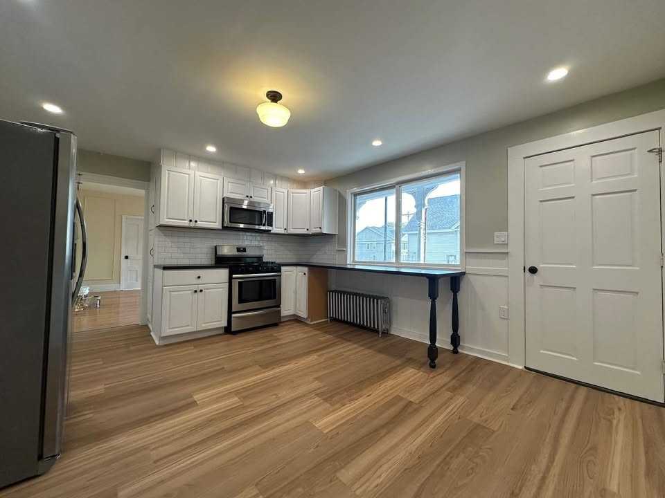 99 Andrews St #FL2