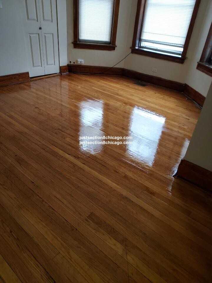 1001 N Lamon Ave #2 - Photo 2 of 6