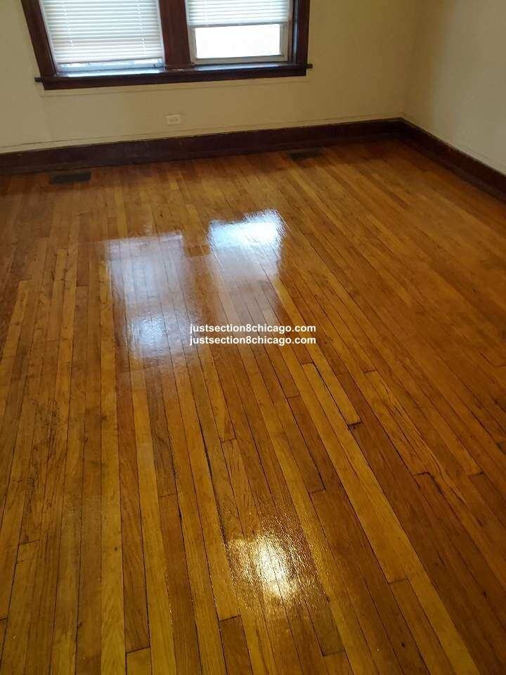 1001 N Lamon Ave #2 - Photo 3 of 6
