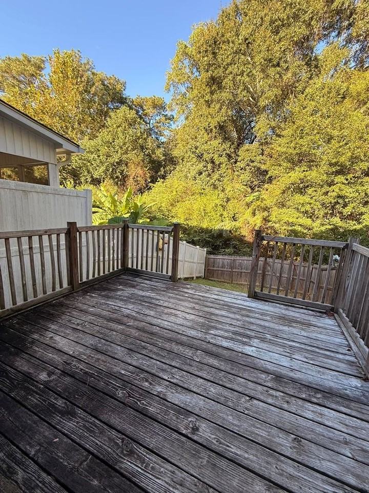 201 N Springview Dr - Photo 7 of 8