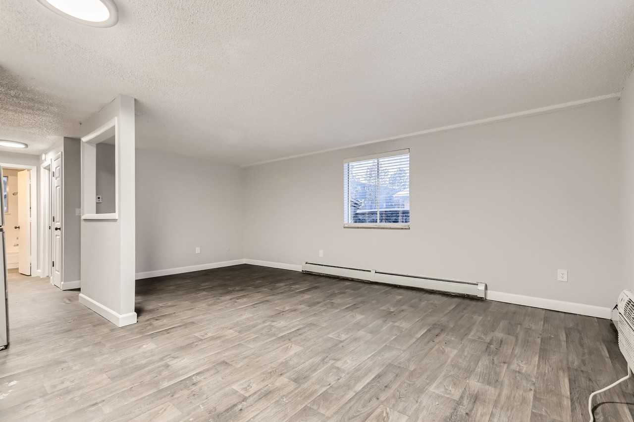 Lost Creek Apartments - Photo 4 of 9