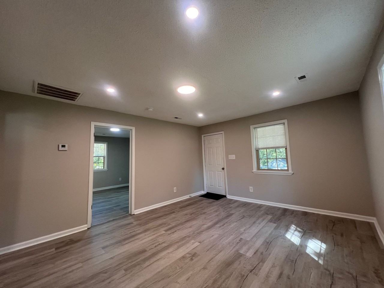 306 E Texas Ave - Photo 3 of 17