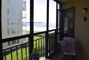 205 E Grand Ave #3B - Photo 1 of 1