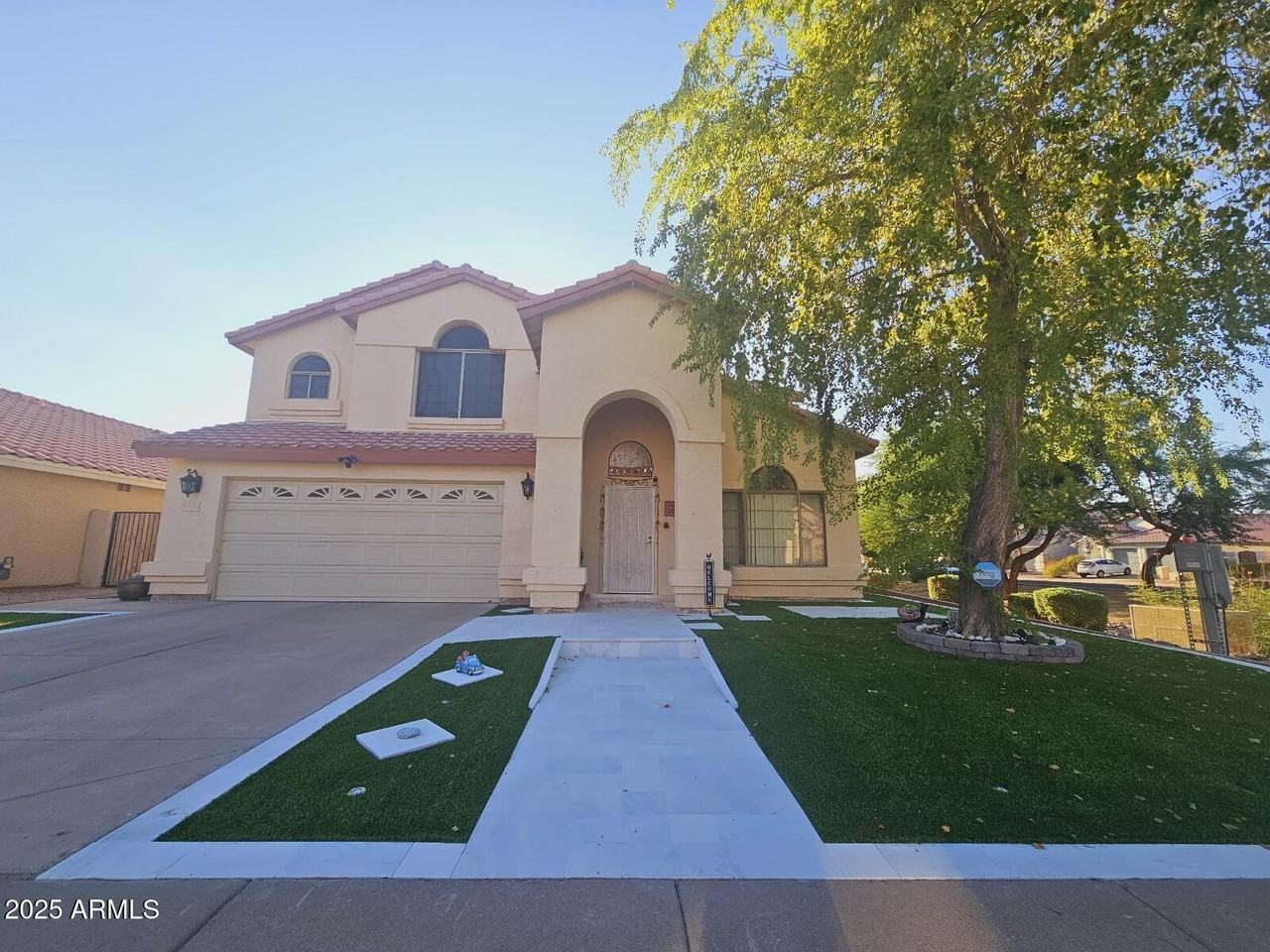 17022 N 45th St - Photo 2 of 28