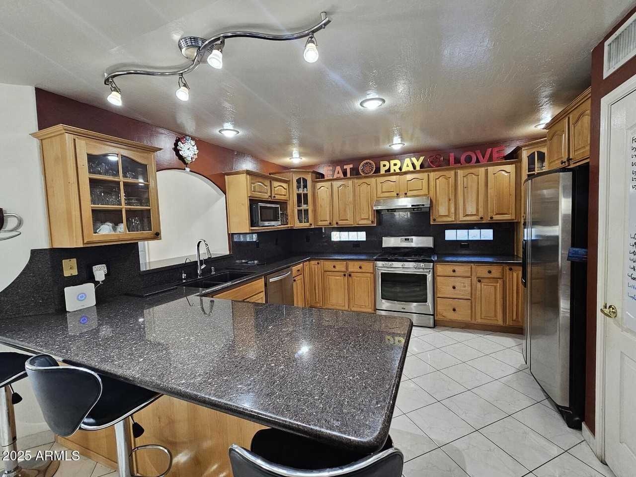 17022 N 45th St - Photo 5 of 28
