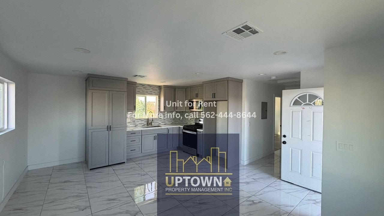 15111 1/2 Ryon Ave - Photo 3 of 10