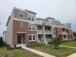 featured image of 4511 S Manhattan Ave