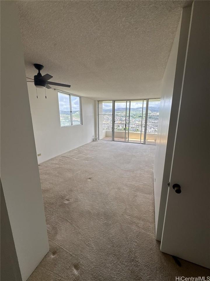 1160 Ala Napunani St #1601 - Photo 2 of 16
