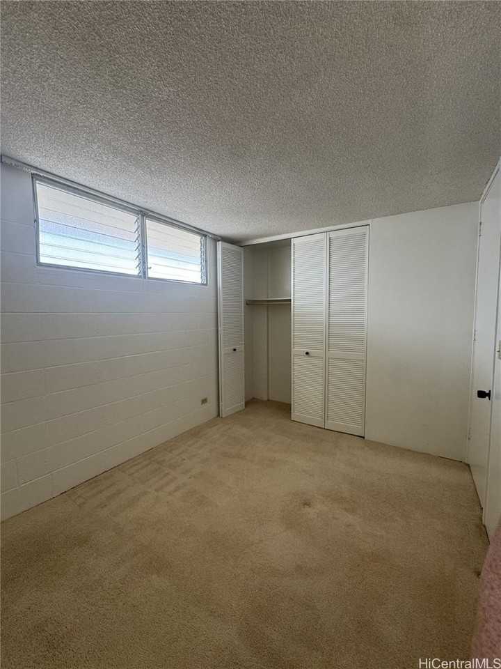 1160 Ala Napunani St #1601 - Photo 6 of 16