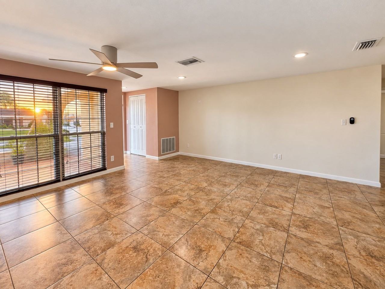 7225 Isle Dr - Photo 7 of 28