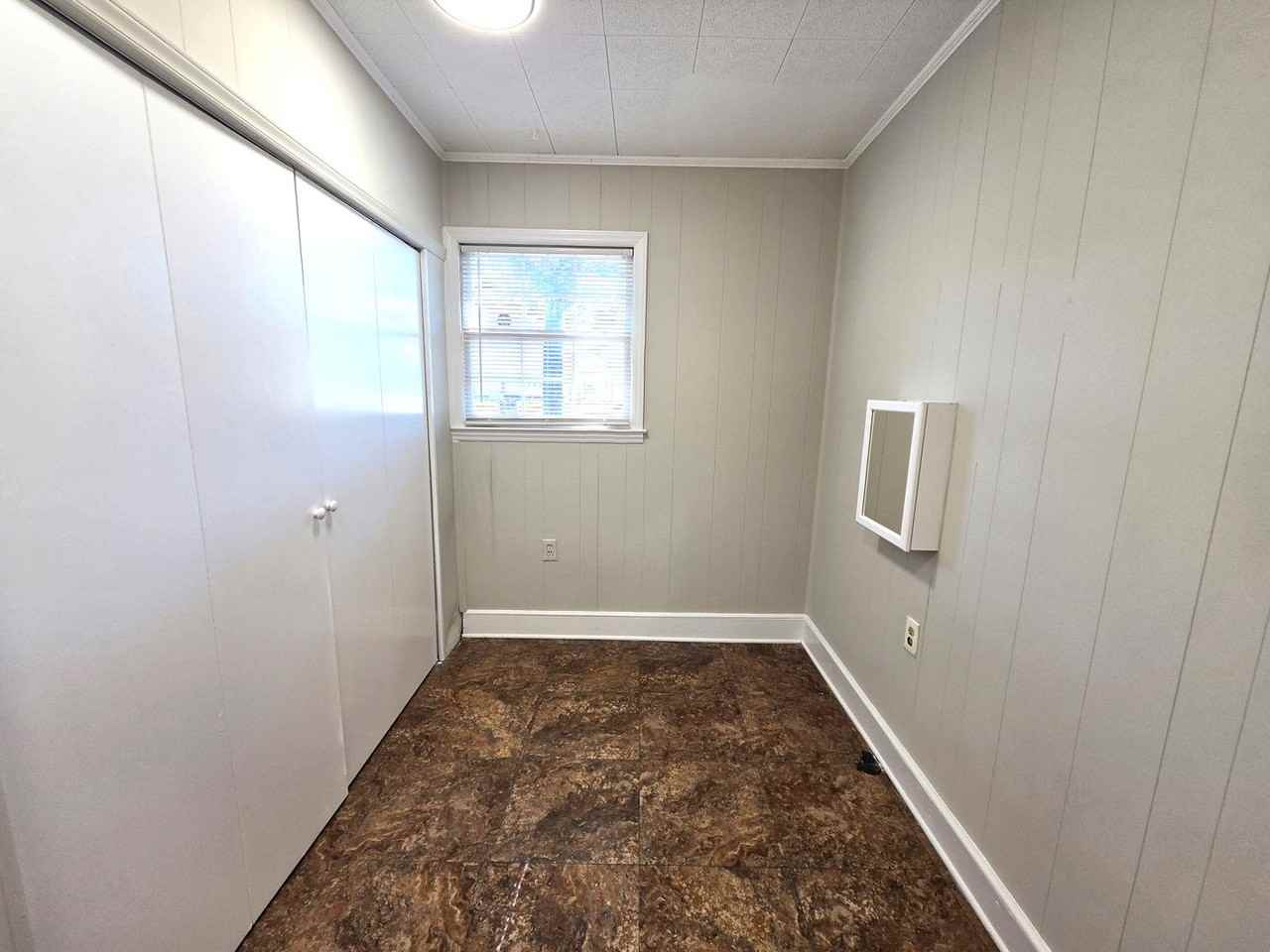 2456 Lanecrest Dr - Photo 7 of 15