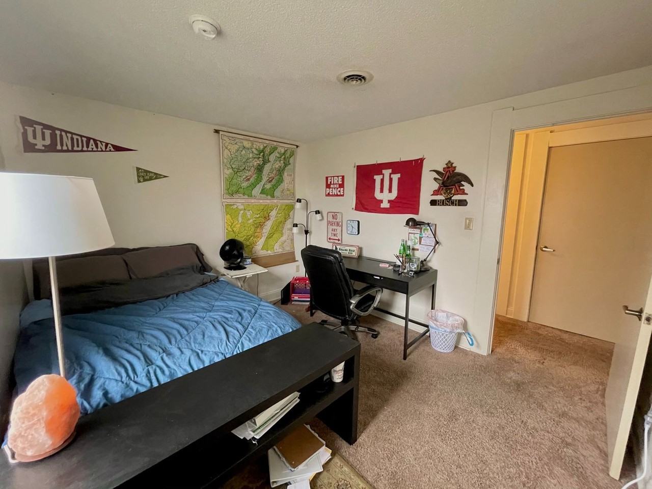 606 N Grant St - Photo 2 of 12