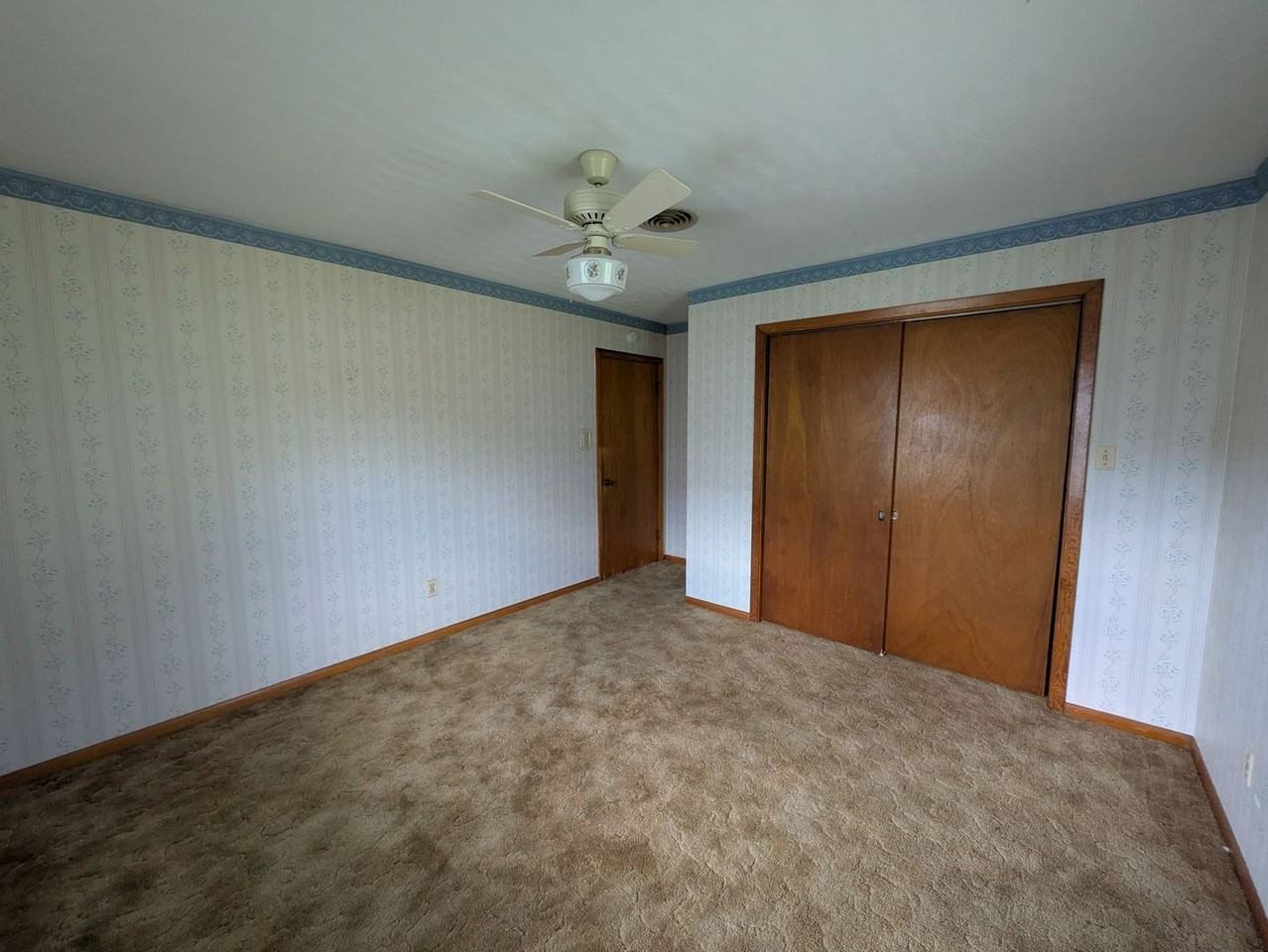 6222 Hazel Ave - Photo 7 of 13