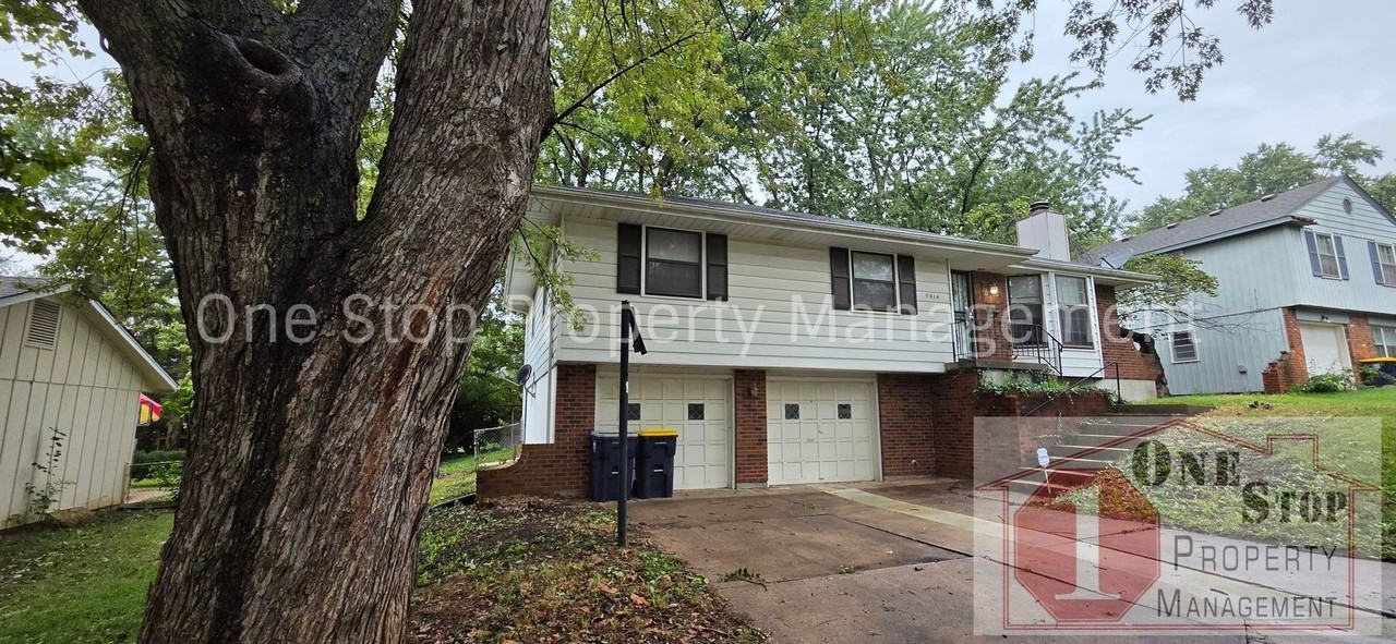 9914 Lawndale Ave - Photo 2 of 26