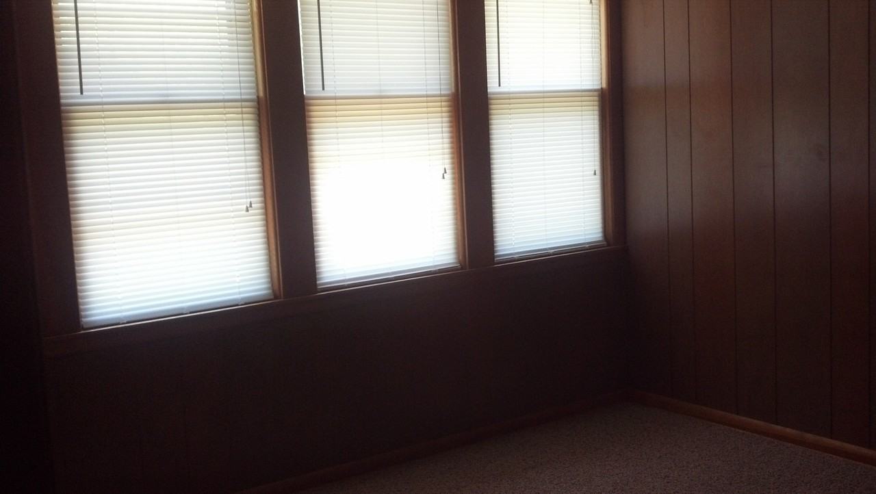 10628 E Kentucky Ave - Photo 2 of 40