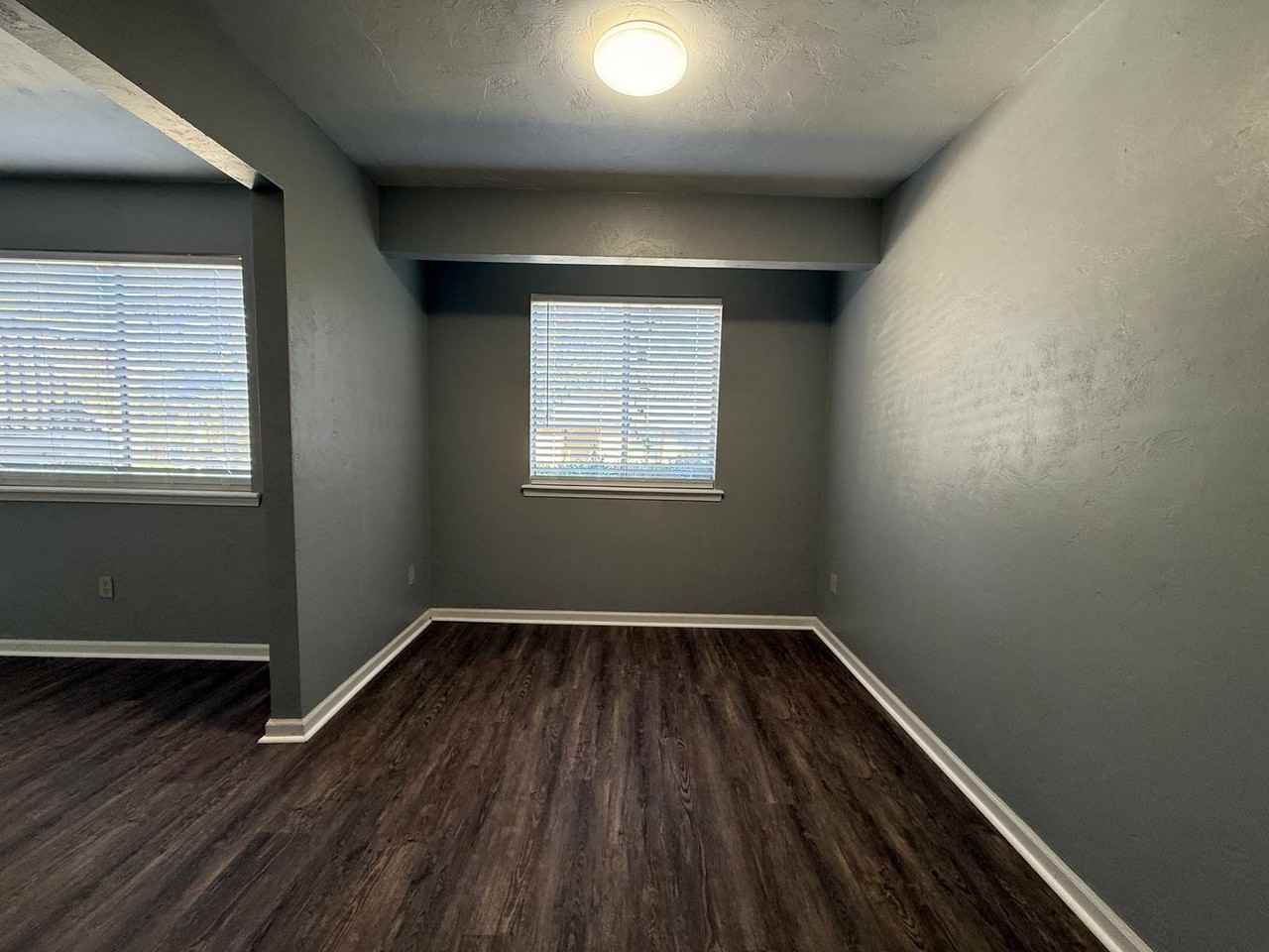 720 Pointe Ct - Photo 4 of 7